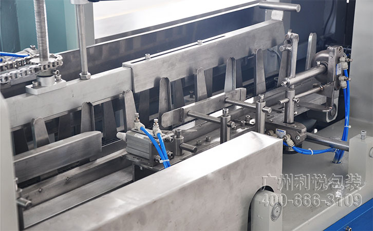 藥用裝盒機.jpg 藥用裝盒機.jpg