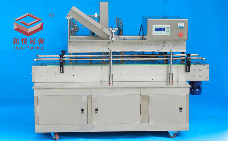 塑料桶自動封蓋機