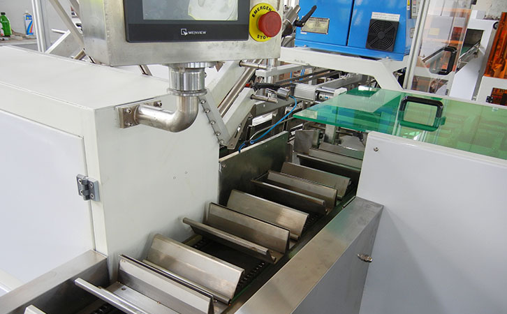 瓦楞紙紙盒裝盒機.jpg 瓦楞紙紙盒裝盒機.jpg