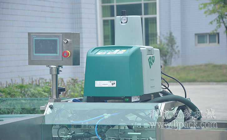 帶自動下料保鮮膜裝盒機 帶自動下料保鮮膜裝盒機